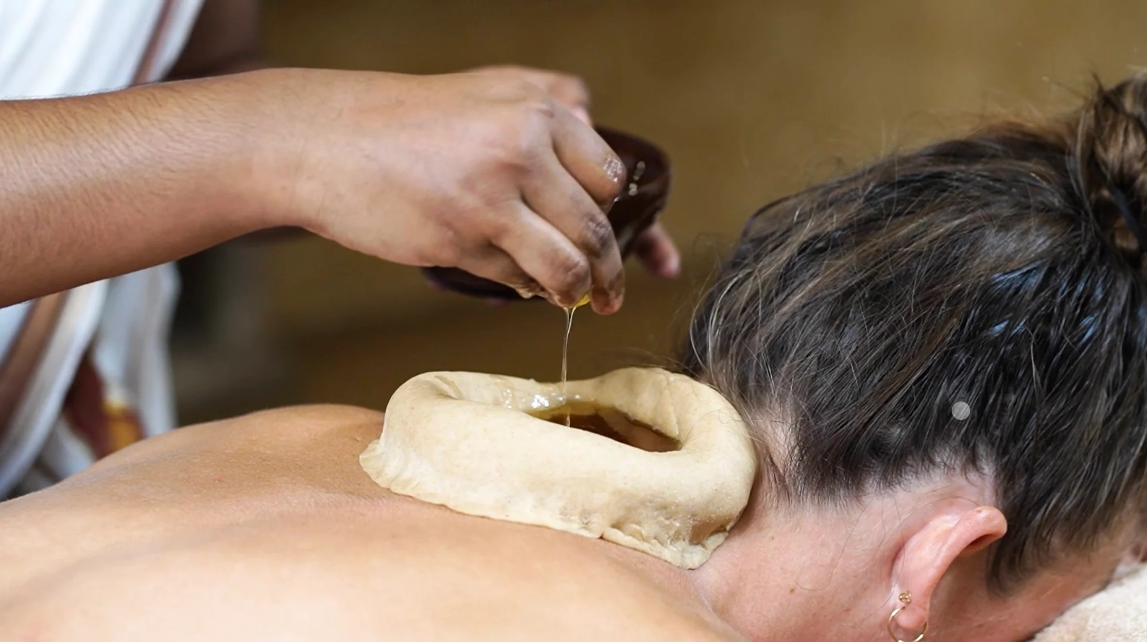 Greeva Basti - Neck Therapy